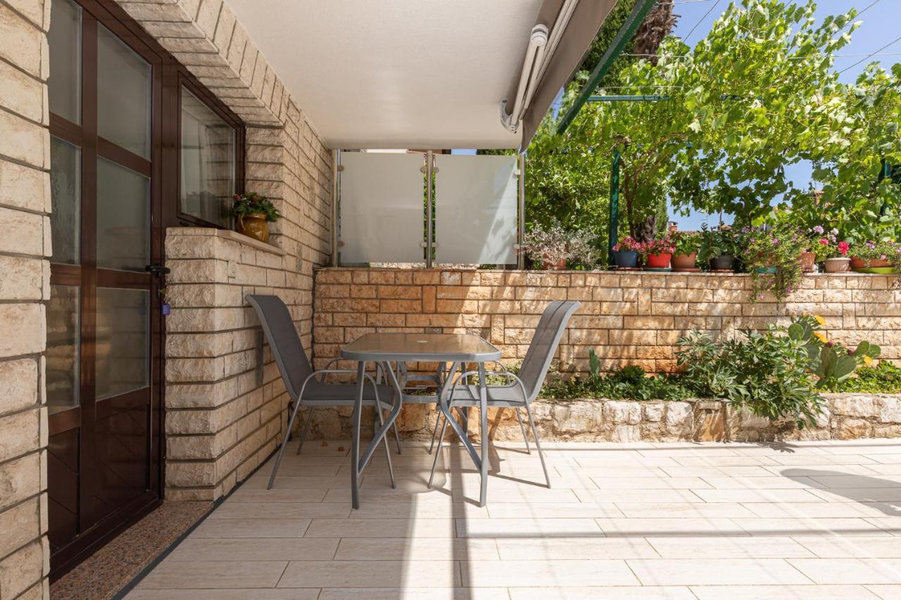 شقة Haus Eva Novigrad Istria المظهر الخارجي الصورة