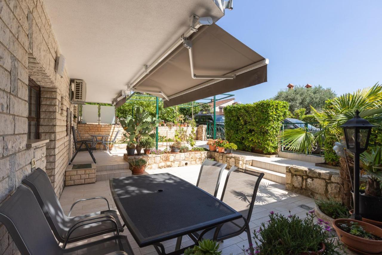 شقة Haus Eva Novigrad Istria المظهر الخارجي الصورة