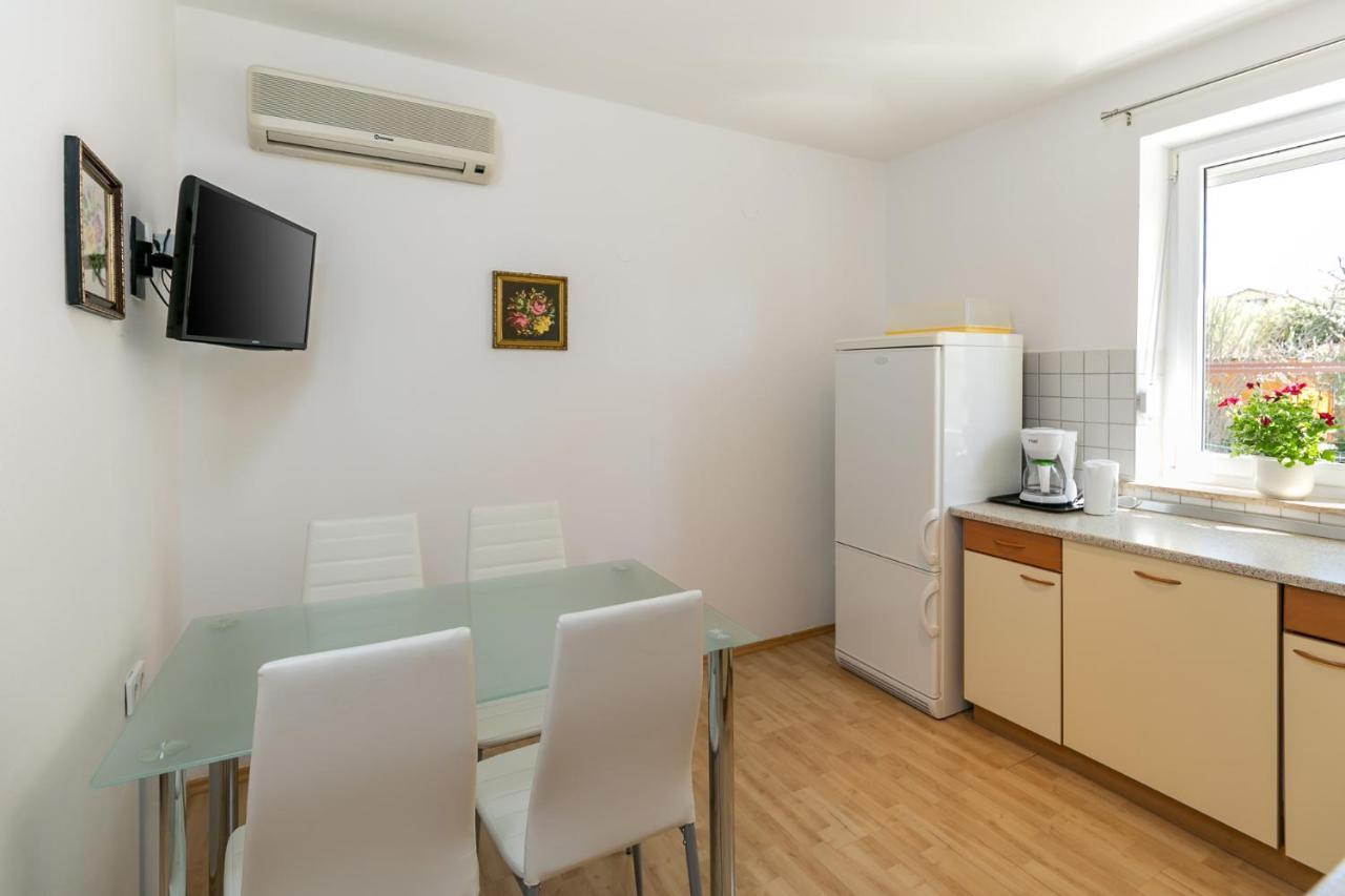 شقة Haus Eva Novigrad Istria المظهر الخارجي الصورة