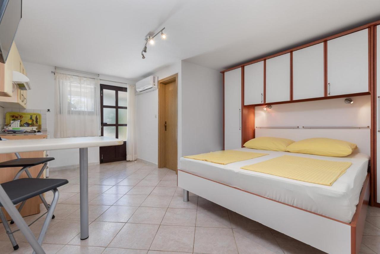 شقة Haus Eva Novigrad Istria المظهر الخارجي الصورة